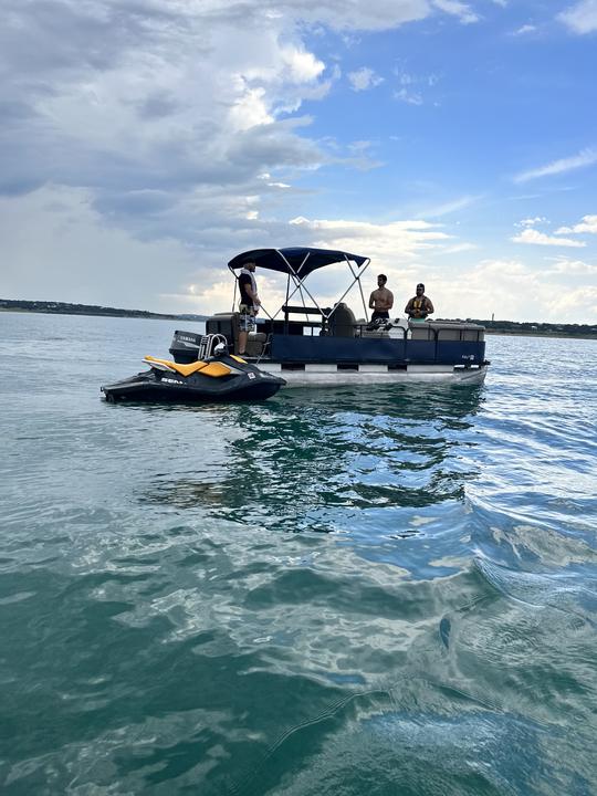 Relaxing Family Cruiser + LILYPAD em Canyon Lake, Texas | Pontão de 22' em Palm Beach