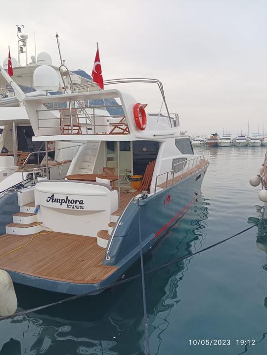 Alquiler de yates privados de lujo en Diving Lara Kundu, Turquía