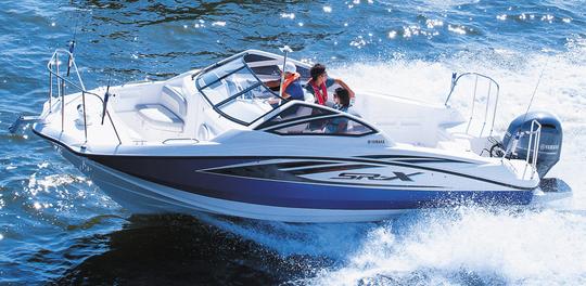 YAMAHA Multi-Purpose 24' boat at Kisarazu. Enjoy both fishing and cruising!!