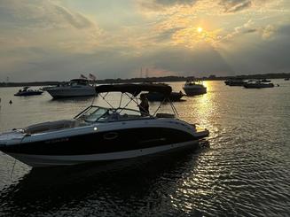 Votre expérience de luxe : bateau royal de luxe (chauffeur inclus 👨‍✈️) BYOB