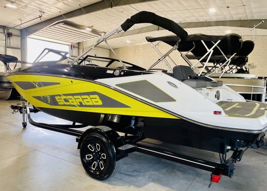 Scarab Bowrider bimotor 2023 para alugar em Johnsburg, Illinois