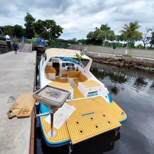 Aluguel de iate a motor Gaia Real de 29 pés no Rio de Janeiro, Brasil