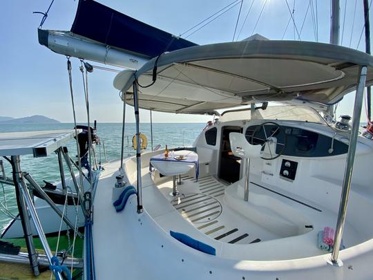 Rent a snow-white yacht for two hours! 46ft Fountaine Pajot Catamaran 