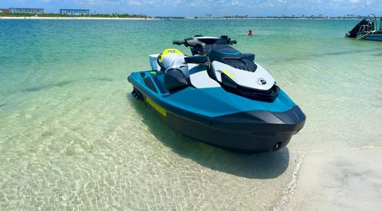 Disfruta de la emoción sobre las olas: ¡Premier Jet Ski Adventures! ¡4 disponibles!