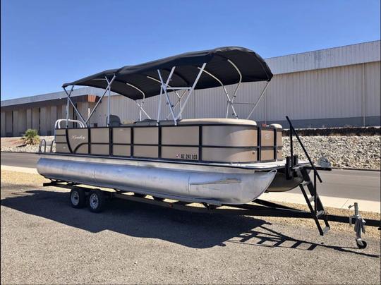 O barco perfeito para amigos e familiares - Bentley 240 Cruise 2022