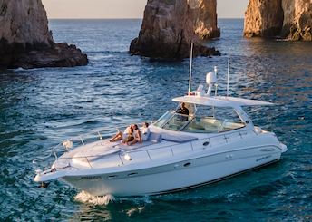 Spotless Sea Ray 460 in Cabo San Lucas, Mexico