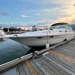 Chartered 36' Yacht Tour on Okanagan Lake Kelowna