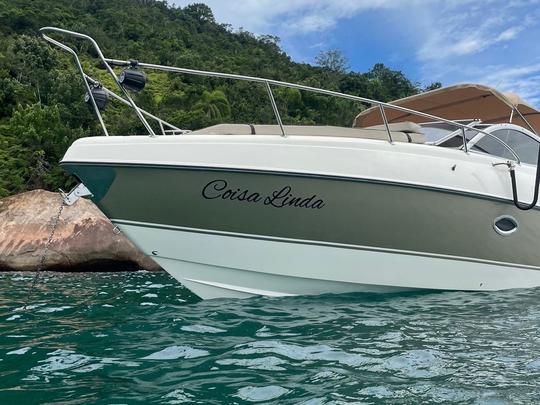 Iate a motor Phantom 29 em Ubatuba