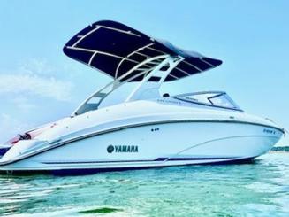 FunDay Getaway!! Captain Included! 24' twin engine jet boat