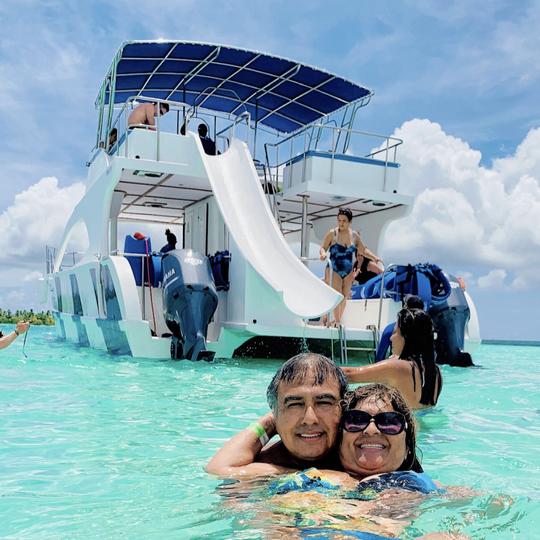 Seafaring Escapade: uma viagem de dia inteiro em um catamarã a motor de 70 pés com capitão 