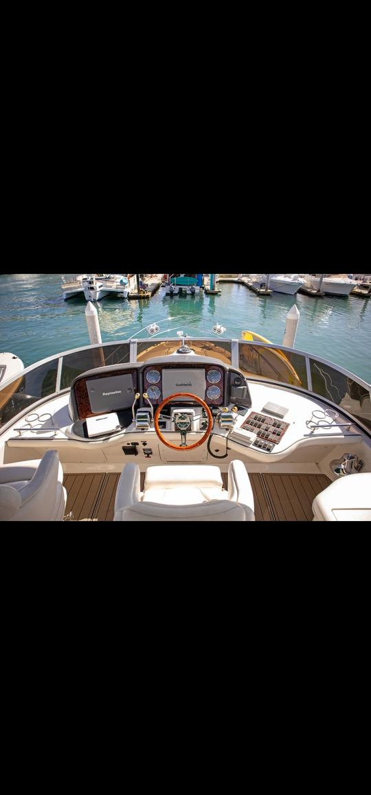 Luxury 45' SEARAY FLY BIGE SEDAN Yacht Charter in Cabo with Flybridge Experience