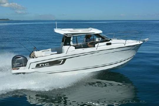 Jeanneau NC 695 Sport Cruiser entièrement fermé