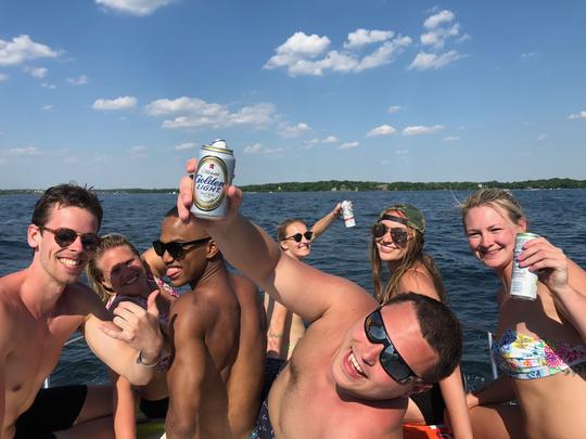 LAKE MINNETONKA-GROUPS UP TO 20! BACHELORETTE/OFFICE PARTIES-BOOK IN ADVANCE!