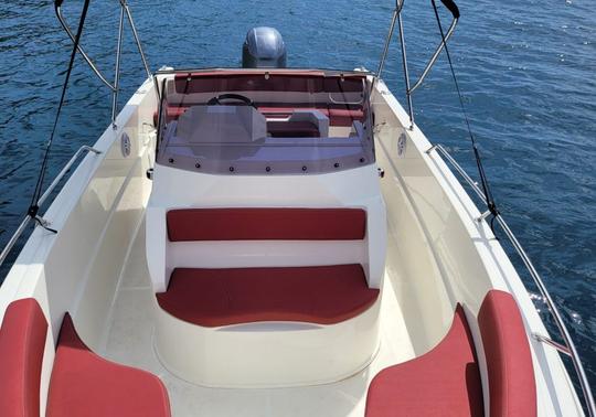 Barco a motor Atlantic Marine 670 Open