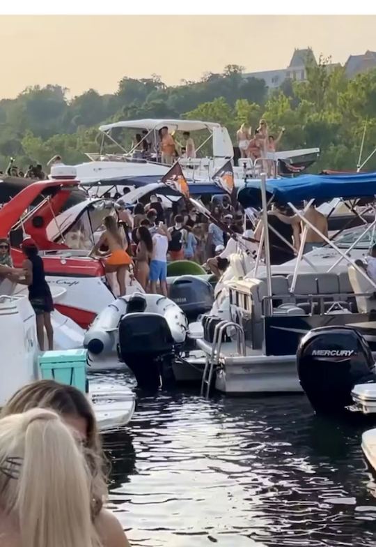 Concert en direct sur l'eau - 100 personnes