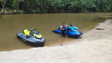 Seadoo GTI SE 170 with Bluetooth Speakers and Yamaha GP1800 the two of 2023