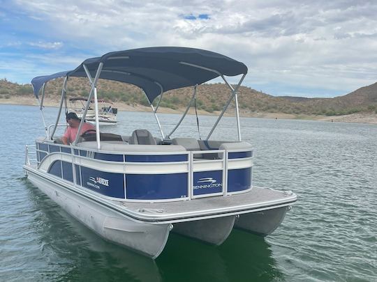 Tritoon Bennington 2023 à Lake Pleasant 150 CV 