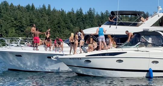 Pacote de iate de aventura Party Cove de 38 pés - barcos esportivos, capitães e jetski