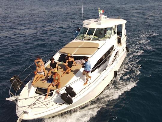 INSTANT BOOK DEALS ! Chef+Starlink WIFI ON BOARD! 45’ Searay Motor Yacht in Cabo