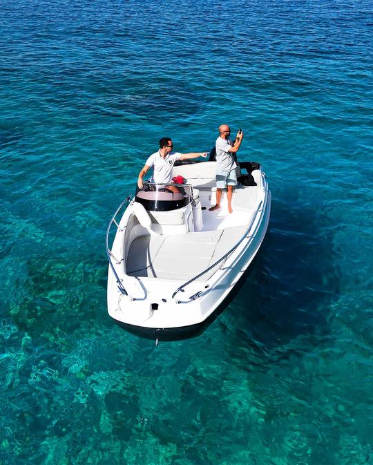 Location de bateau Eden Deck de 21 pieds à Skiathos, Grèce