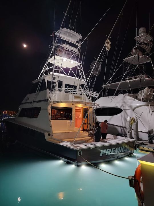 65' Hatteras Enclosed Flybridge “Premium” in Cabo