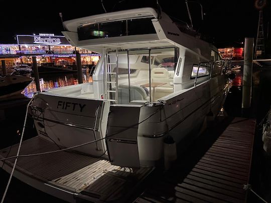 Intermarine 440 in Angra dos Reis