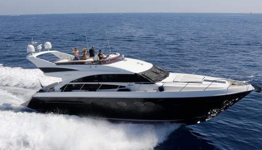 Alquiler del megayate Princess 64 FlyBridge Power de lujo en la Costa Azul, Francia